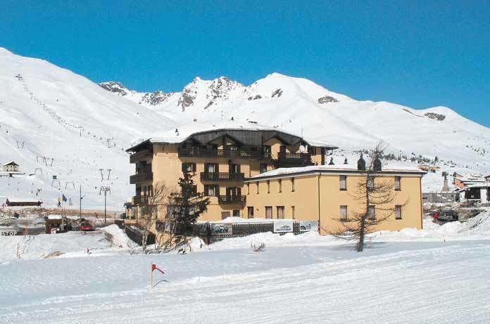 Hotel Dolomiti exterior