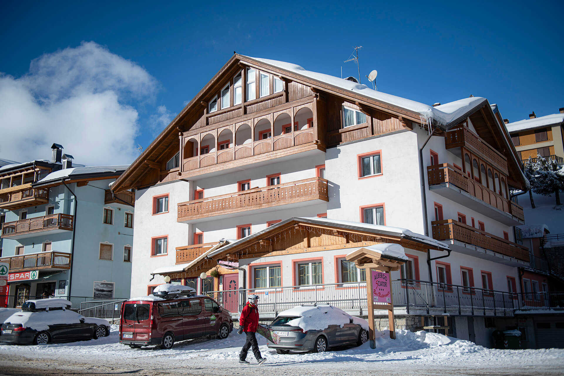 Hotel Sciatori exterior